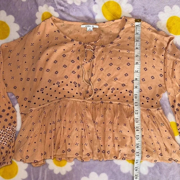 O'NEILL Peplum Deep V-Neck Cropped Boho Puff Long Sleeve Print Top Peach Sz S - Picture 6 of 7